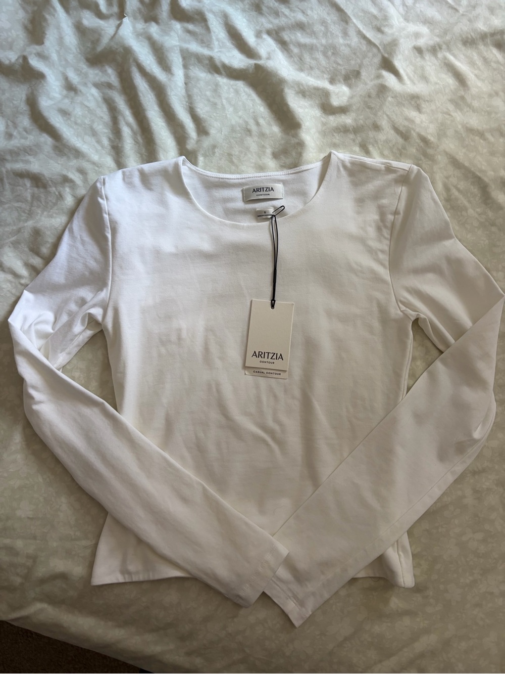 Aritzia Contour Long-Sleeve